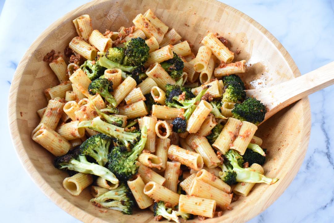 sun-dried tomato pesto pasta salad