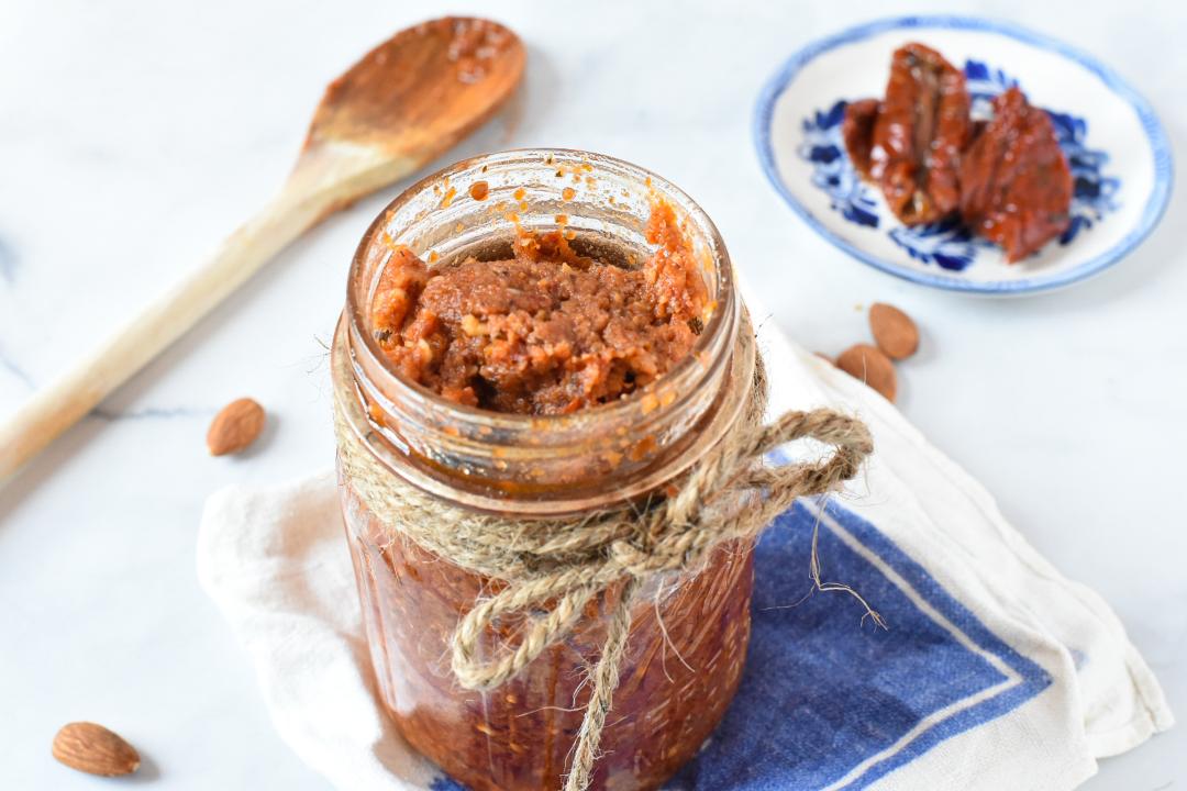 5 Healthy Summer Vegetable Recipes For Picky Eaters 4 5 Minute Vegan Sun-Dried Tomato Pesto Recipe - Recipe Hippie