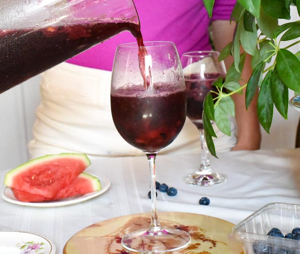 pouring sangria