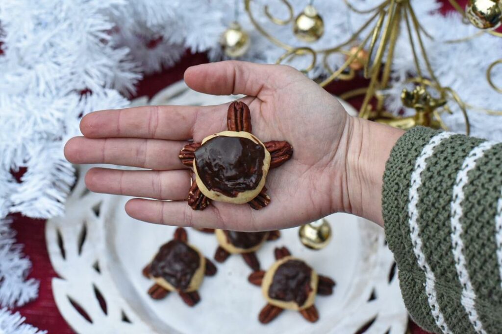 chocolate turtle cookies