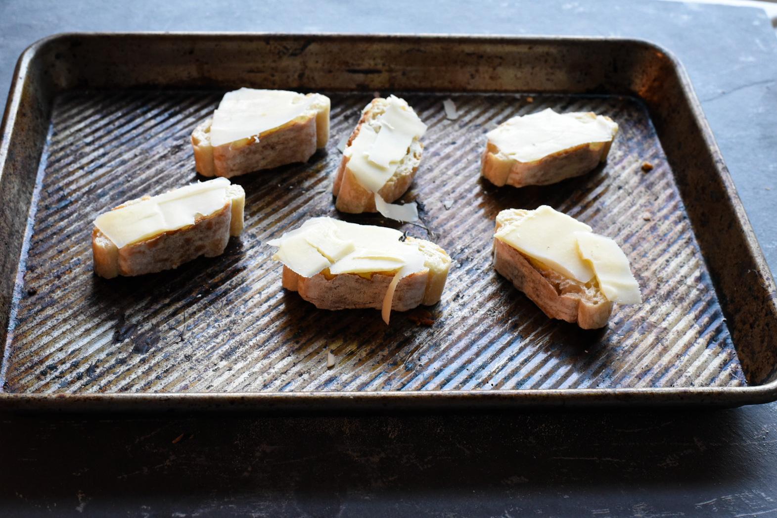 Simple Onion Soup - Recipe Hippie