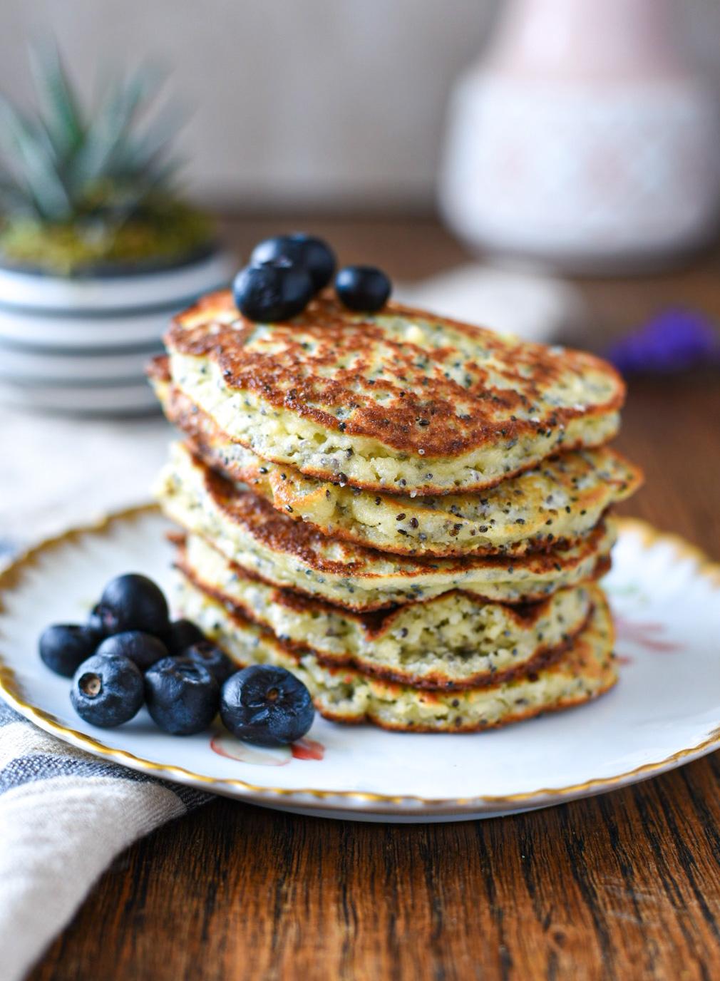 Almond Flour Banana Pancakes